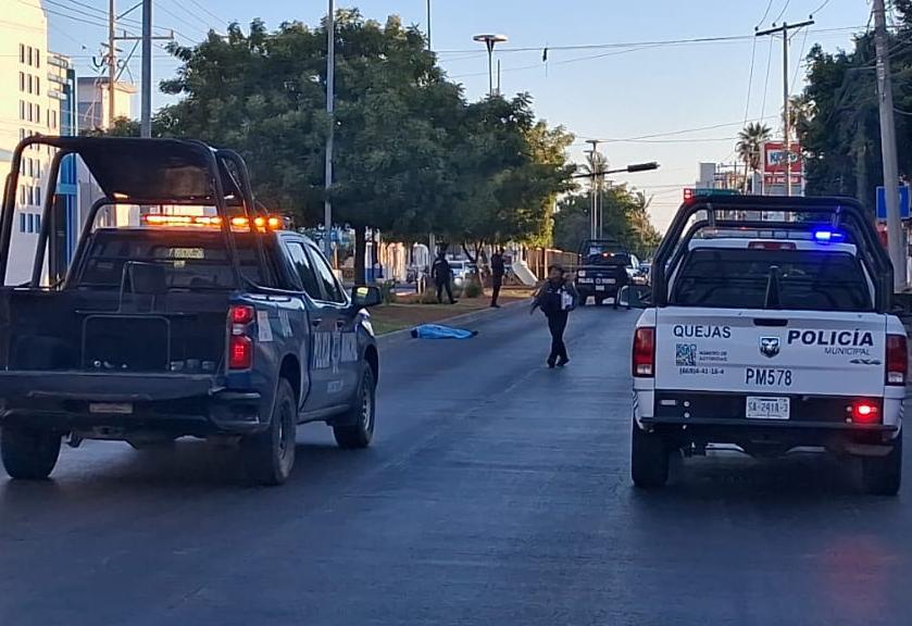 $!Asesinan a hombre a balazos en la avenida Gabriel Leyva, en Mazatlán