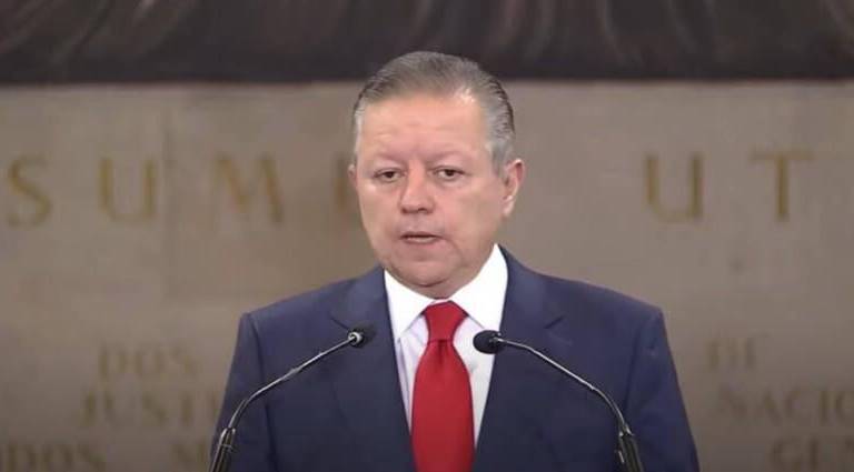 El ministro presidente, Arturo Zaldívar, quien votó en contra, señaló que el derecho de la objeción de conciencia es interpretativo.