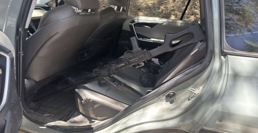 $!Fuerzas federales desmantelan laboratorios, recuperan vehículos y decomisan arsenal, en Culiacán