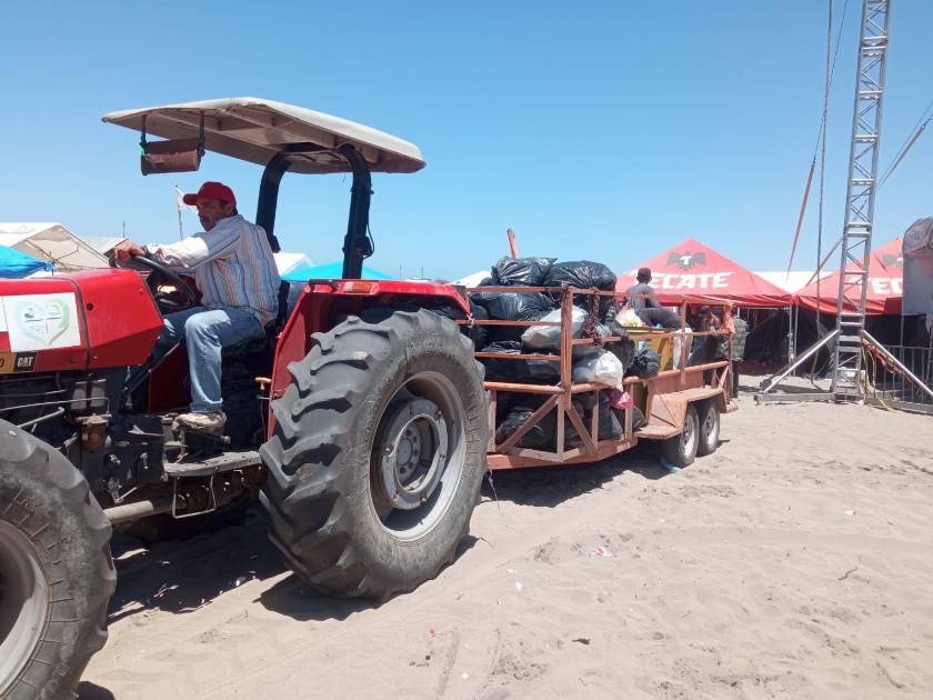 Retiran 70 toneladas de basura en playa, tras culminar Fiestas del Mar ...