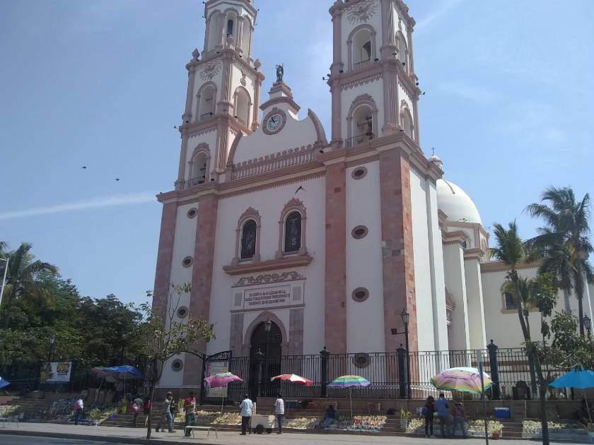 Invita la Iglesia a vivir con mucha fe el Triduo Pascual en Culiacán