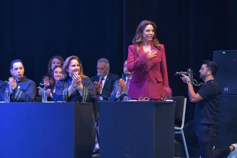 Con billete de Lotería celebran relevancia histórica del Poder Judicial del Estado de Querétaro en el bicentenario de su instalación