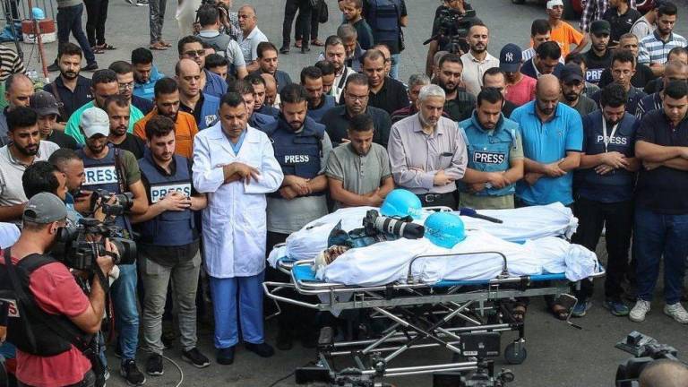 Expertos condenan el asesinato de más de 100 periodistas en Gaza