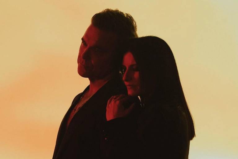 Robbie Williams y Laura Pausini encabezan el show previo a la final del Mundial de Clubes