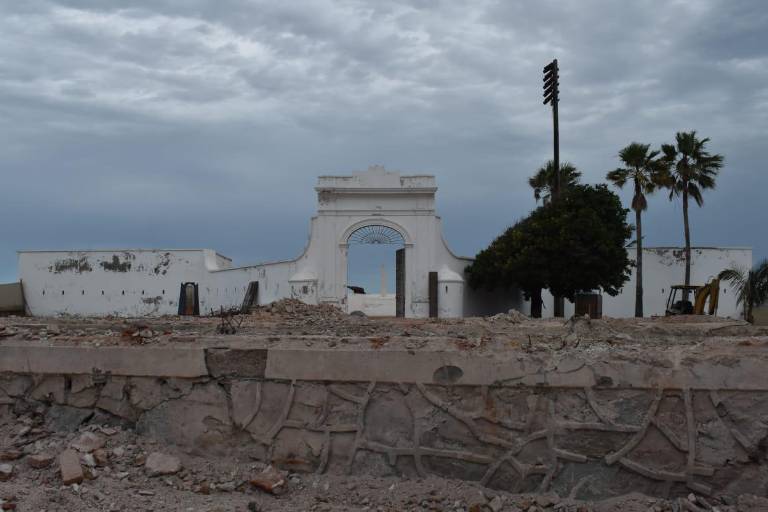 Pedirá Alcalde a Sedatu incluir a personal de Cabildo de Mazatlán en reconstrucción de Casa del Marino