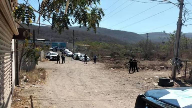Encuentran a hombre asesinado en baldío al oriente de Culiacán