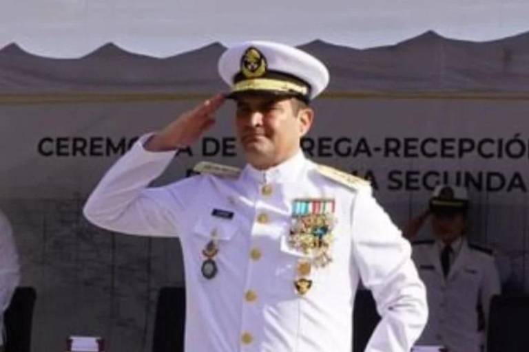 Juez vincula a proceso a vicealmirante de la Marina, por huachicol fiscal