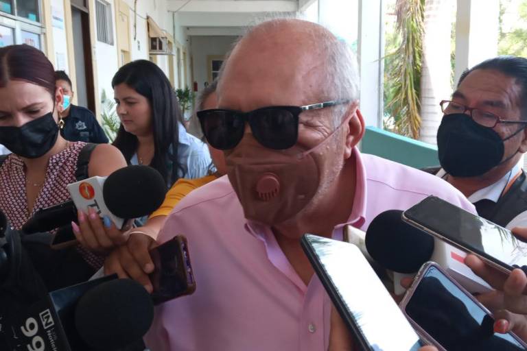 Alcalde de Mazatlán refrenda apoyo a Rocha Moya ante diferencias con el PAS