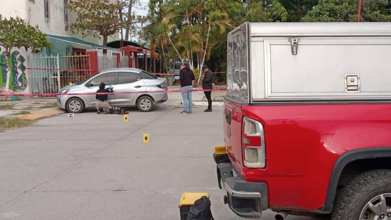 Un vehículo Hyundai i10 Sedán fue hallado en unestacionamiento del Infonavit Playas en Mazatlán.
