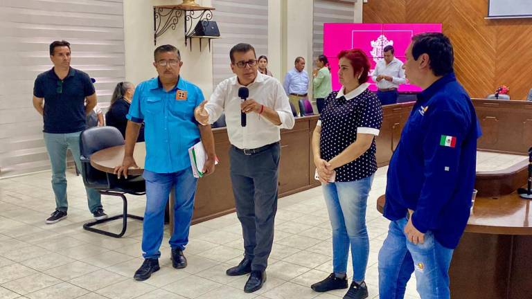 Reunión con el Alcalde de Mazatlán.