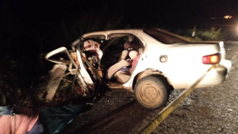 La víctima conducía un vehículo Toyota de color blanco en la carretera estatal a Sanalona.