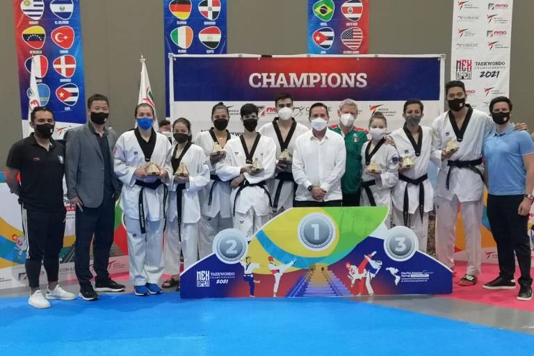 Plata para María Espinoza y Briseida Acosta en Panamericano de TKD