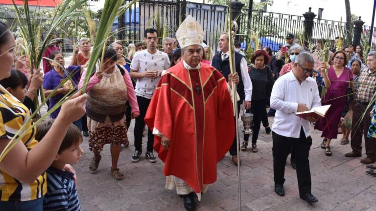 Obispo de Culiacán llama a quienes privaron de la libertad a familias a que respeten la dignidad y la vida
