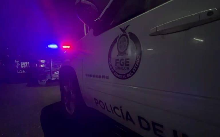 Despojan 9 vehículos tras balacera en los límites de Culiacán y Navolato