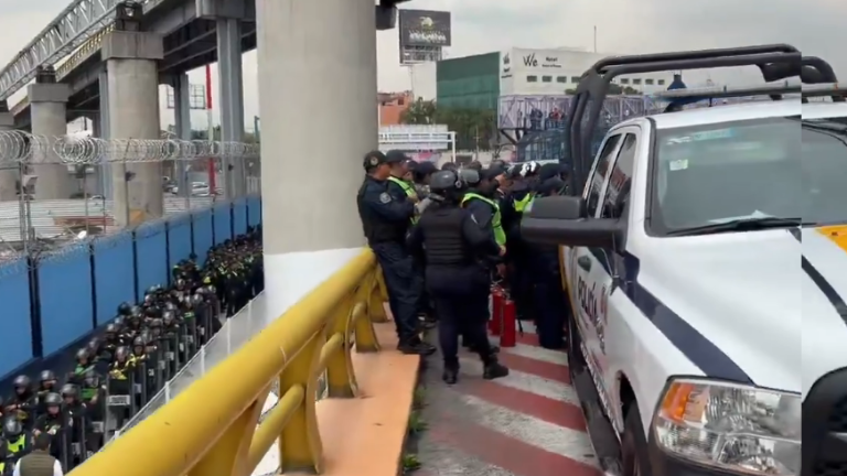 Movilización de policías a las instalaciones del Aeropuerto Internacional de la Ciudad de México.