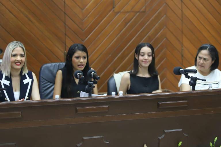 Representan Presidenta y Síndica Procuradora al Cabildo Juvenil con ideas por la cultura artística y jornadas de salud