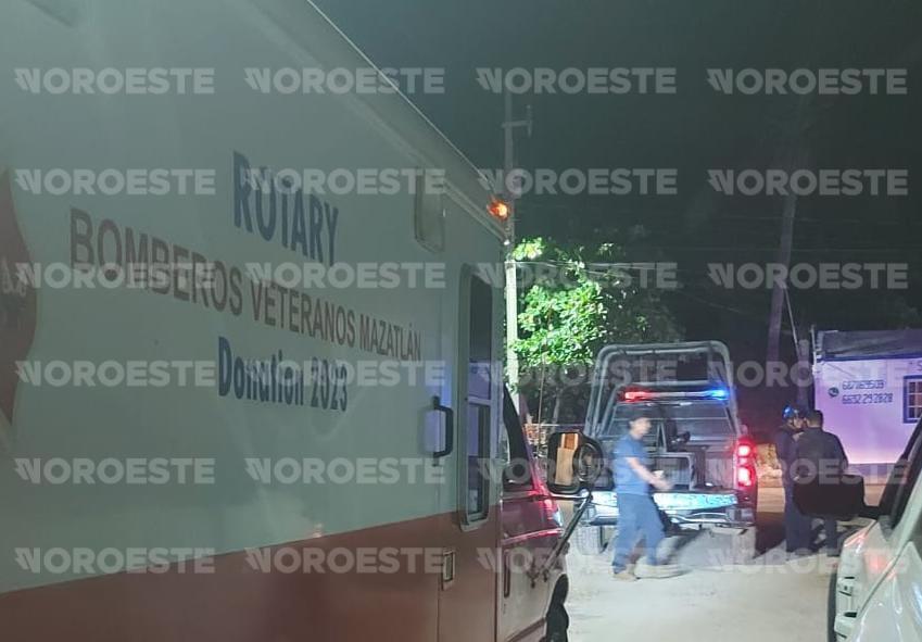 $!Desde camioneta, disparan y asesinan a hombre en la Isla de la Piedra, en Mazatlán