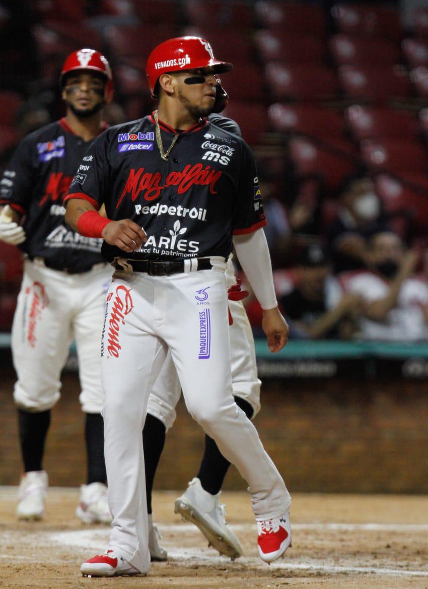 $!‘Pulpa’ Ríos define triunfo de Venados ante Charros y se lleva la serie