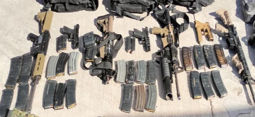 $!Decomisan vehículos blindados, armas, artefactos explosivos para dron, droga y ponchallantas en Sinaloa