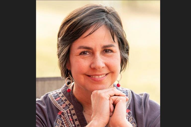 Presentarán ‘La máscara invisible y otros relatos’