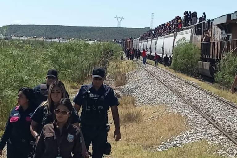 ‘Nos importan los migrantes’, dice López Obrador tras paro de Ferromex