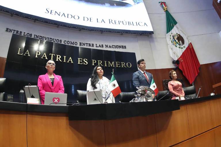 Iniciativa busca crear figura de Senaduría Honorífica para ex presidentes