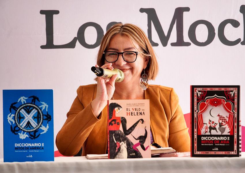 $!Disfrutan niños mochitenses de libros en historias en la FIL