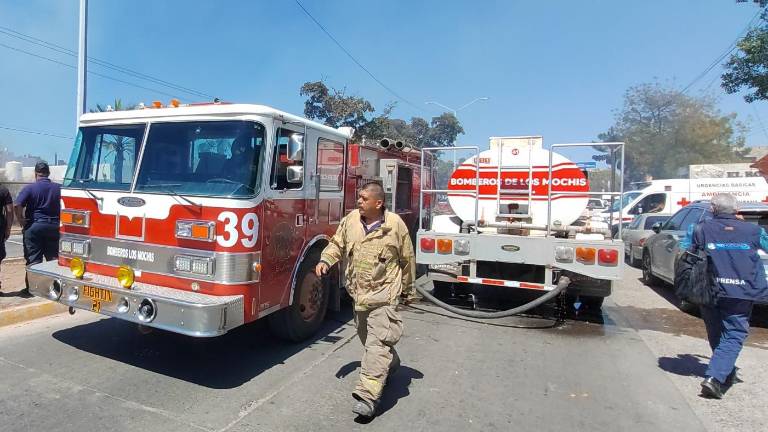 El Alcalde de Ahome Antonio Menéndez de Llano Bermúdez, advirtió que habrá multas por incendios provocados.