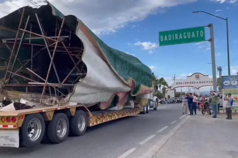 Recibe Badiraguato la estatua gigante de San Judas Tadeo