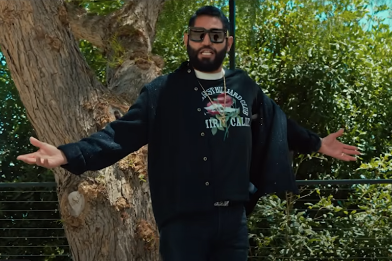 A ritmo del tololoche, lanza Pancho Barraza contagioso tema