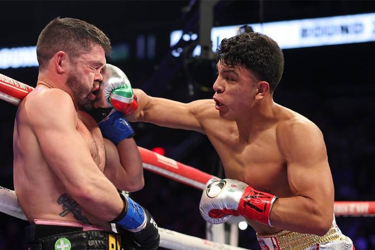 Munguía logra lo que no pudo Canelo, noquear a Ryder