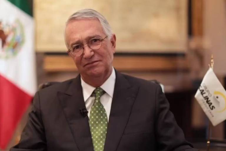 Salinas Pliego demandará a Jesús Ramírez por difundir expediente de adeudo fiscal de sus empresas