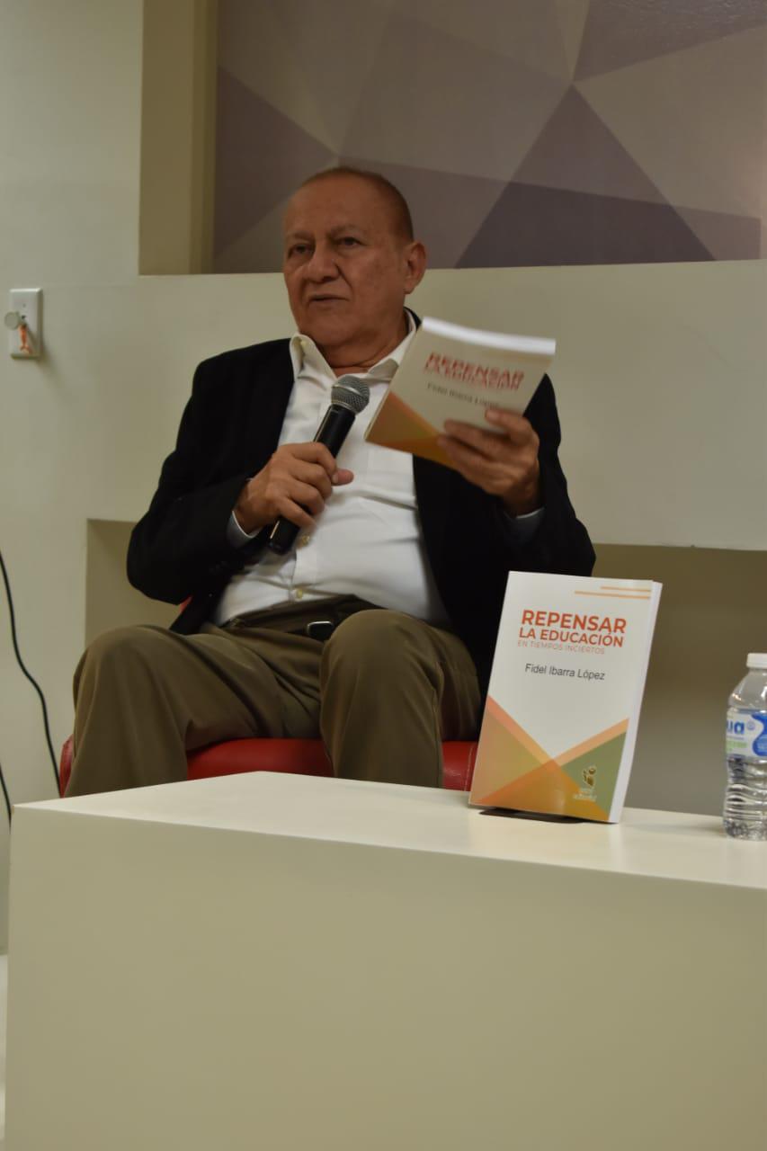 $!Presentan el libro ‘Repensar la educación en tiempos inciertos’, en Mazatlán