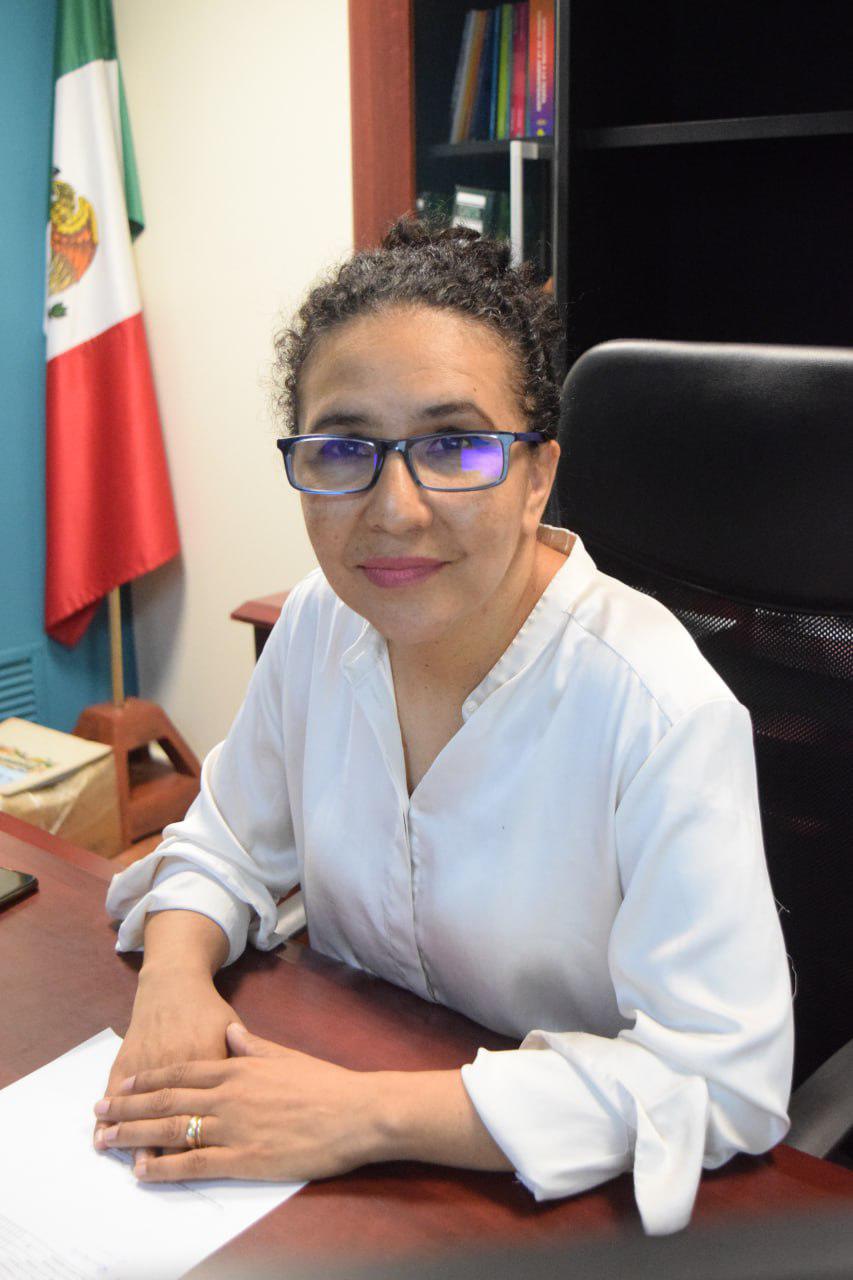 $!Liliana Aréchiga, directora educativa del CMA del Instituto de Cultura, Turismo y Arte de Mazatlán, explicó la responsabilidad que conlleva el ser egresado de las filas del EPDM, quien tiene 25 años de fundación.