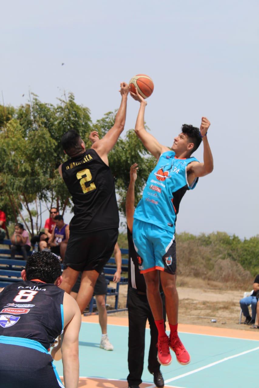 $!Miguel e Irving Martínez, mazatlecos de altura en el mejor baloncesto de México