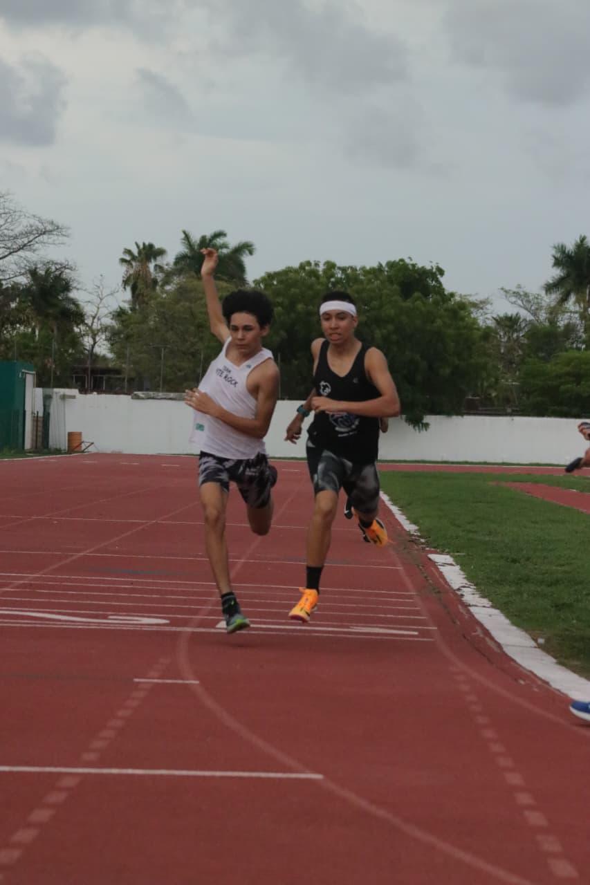 $!Fernanda Ramírez y Javier Labrador brillan en la final del Serial de Atletismo Imdem