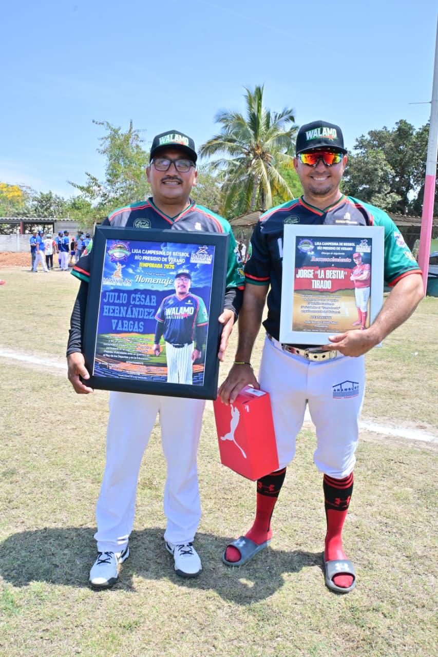 $!Se viste de gala El Walamo con la inauguración de la Liga Campesina de Beisbol Río Presidio