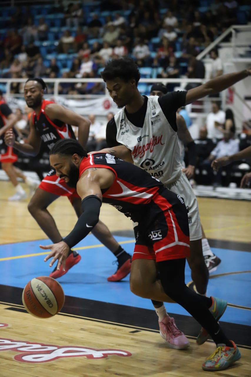 $!Reacción tardía al final es insuficiente para Venados Basketball