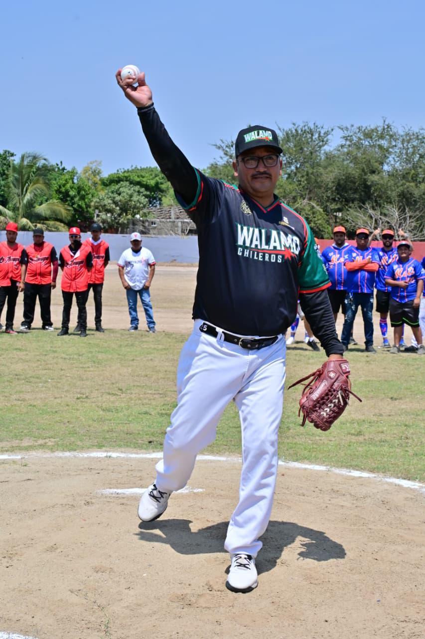 $!Se viste de gala El Walamo con la inauguración de la Liga Campesina de Beisbol Río Presidio