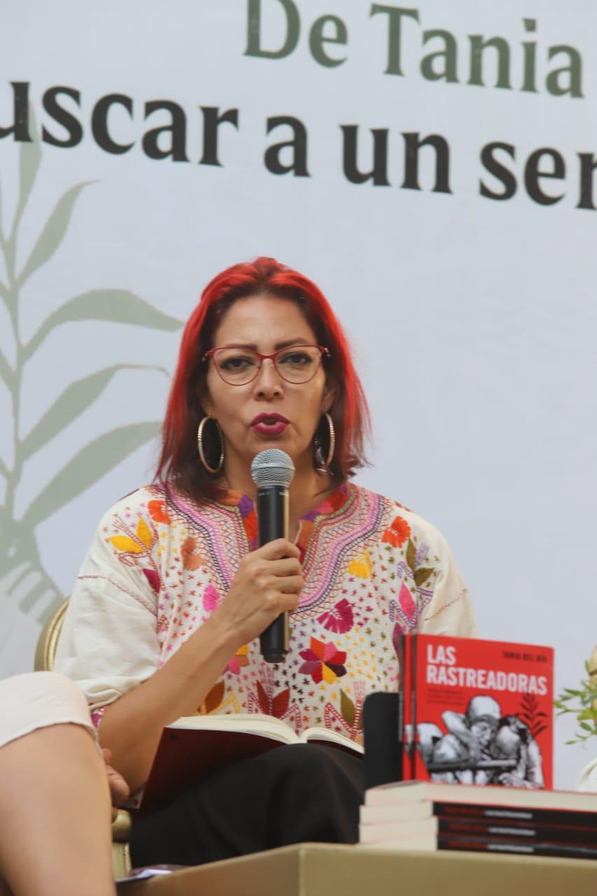 $!Rinde Tania del Río homenaje a madres que buscan a sus hijos desaparecidos