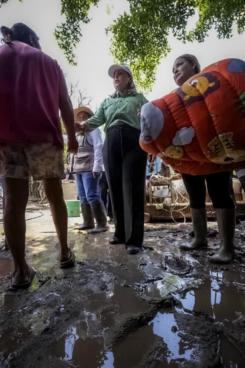 $!Lleva Gobernadora de Sinaloa apoyos a Mocorito tras afectaciones por lluvias; aún no tienen cifra estatal de damnificados, asegura