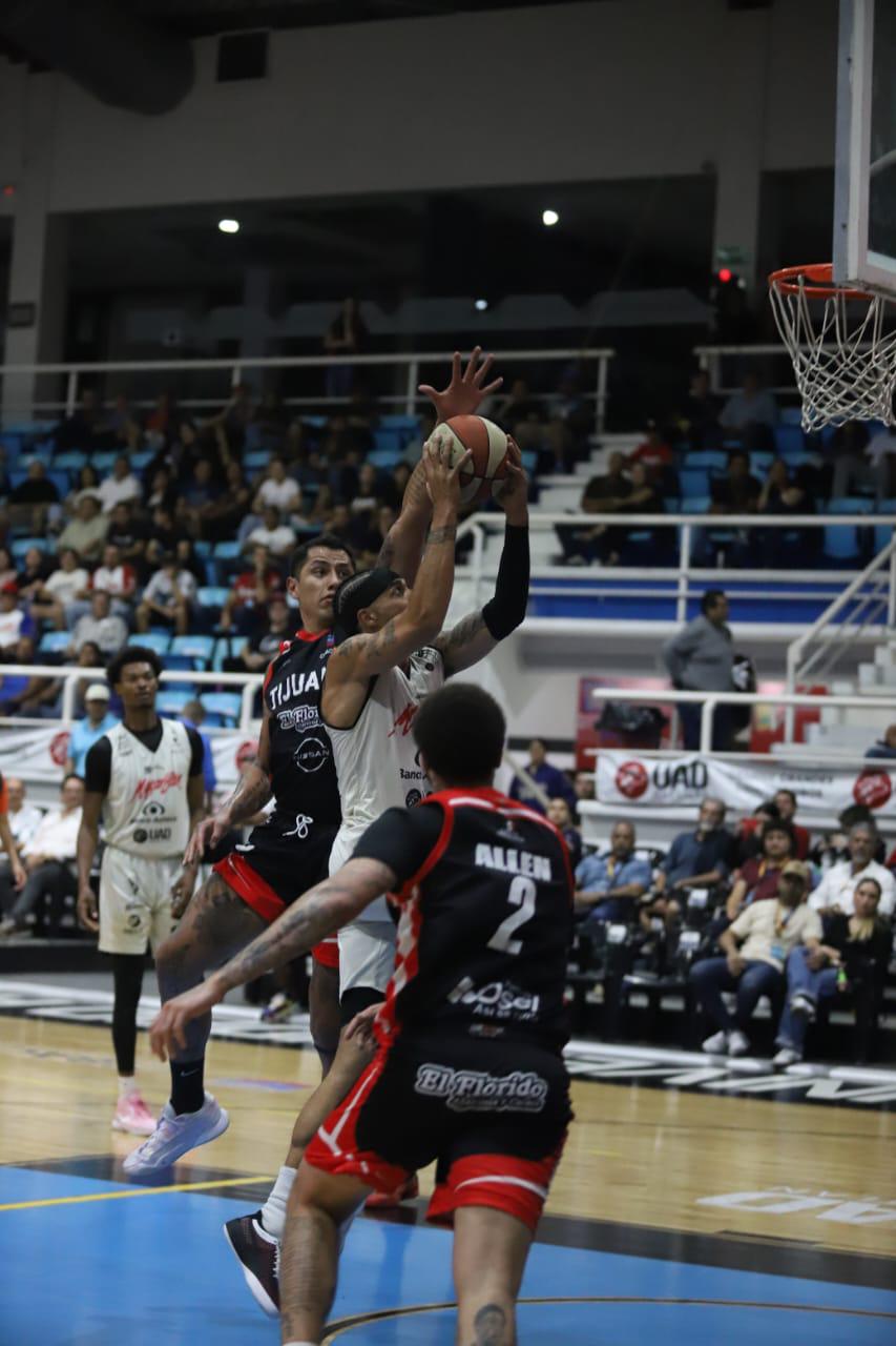 $!Reacción tardía al final es insuficiente para Venados Basketball