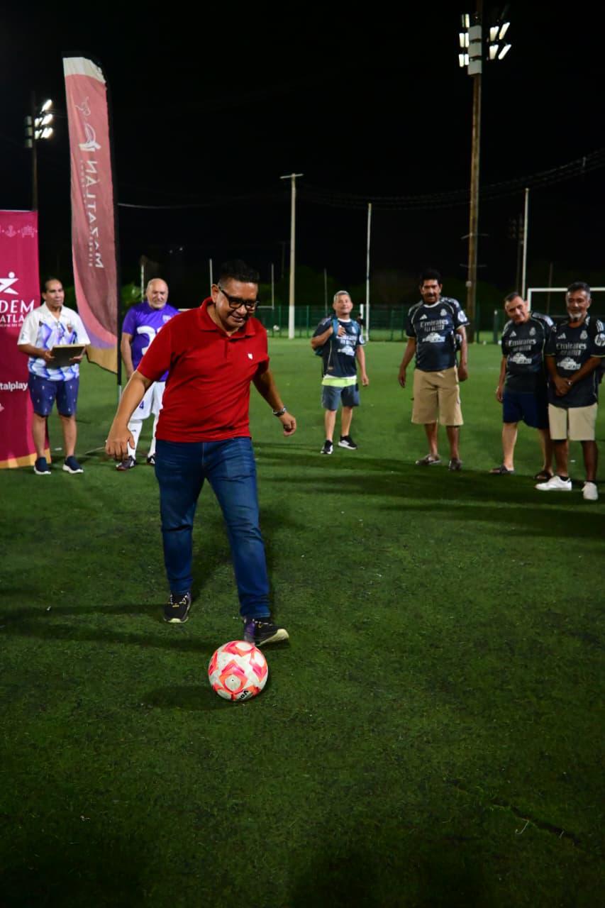 $!Inicia llena de homenajes segunda edición del Torneo del Recuerdo de Futbol