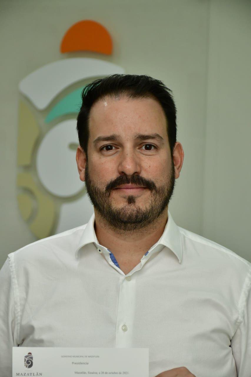 $!Se integra Ricardo ‘Pity’ Velarde al Gobierno de ‘El Químico’