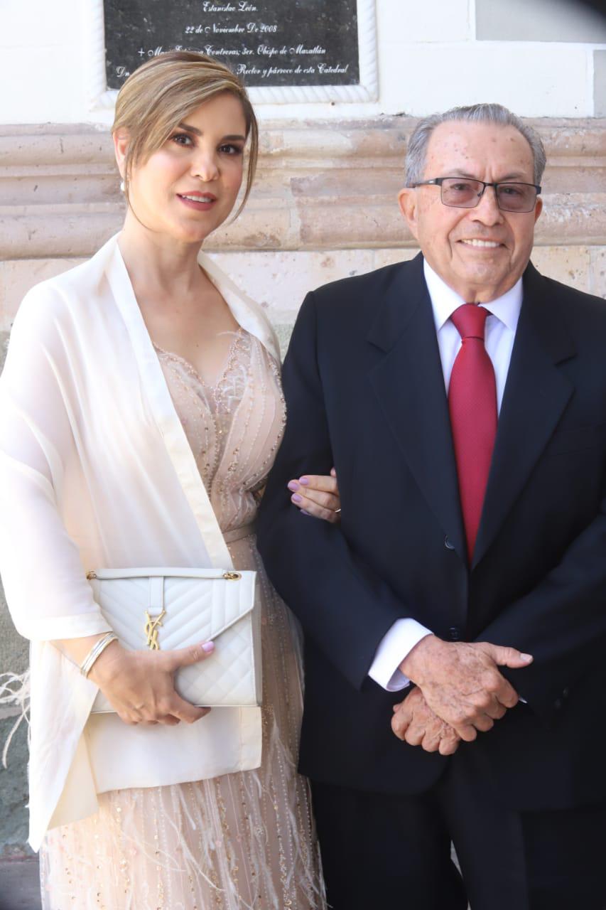 $!Cristina Velarde y Leovi Carranza.