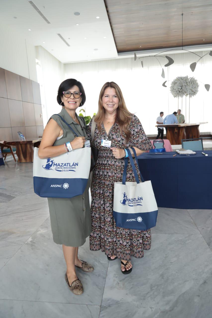 $!Carolina Tejada y Marisol Prieto, de Perú.