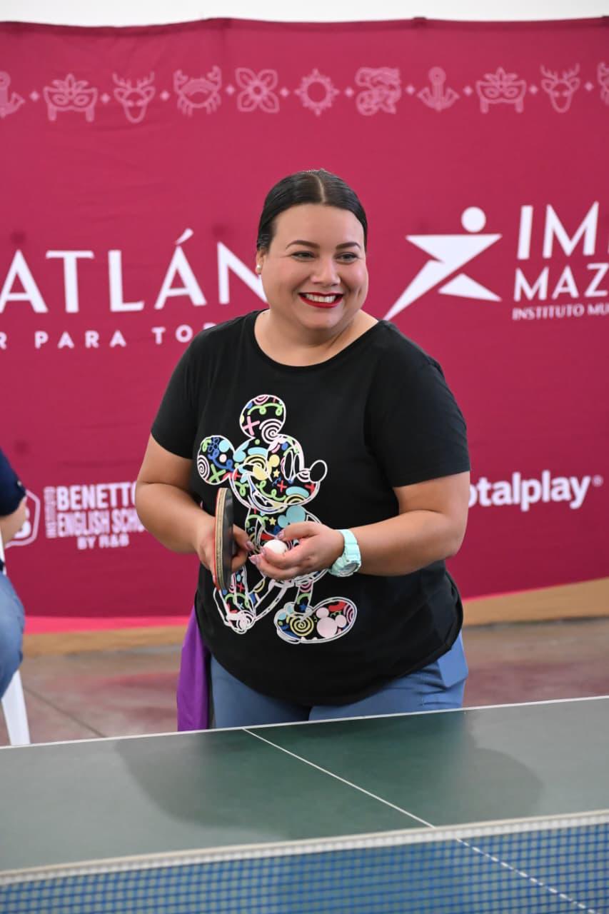 $!Mamás mazatlecas celebran su día con torneo de tenis de mesa