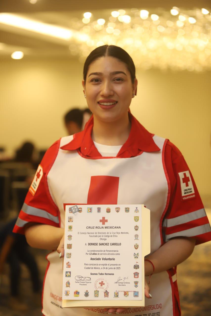 $!Dennise Sánchez, 12 años al servicio de Cruz Roja en Mazatlán