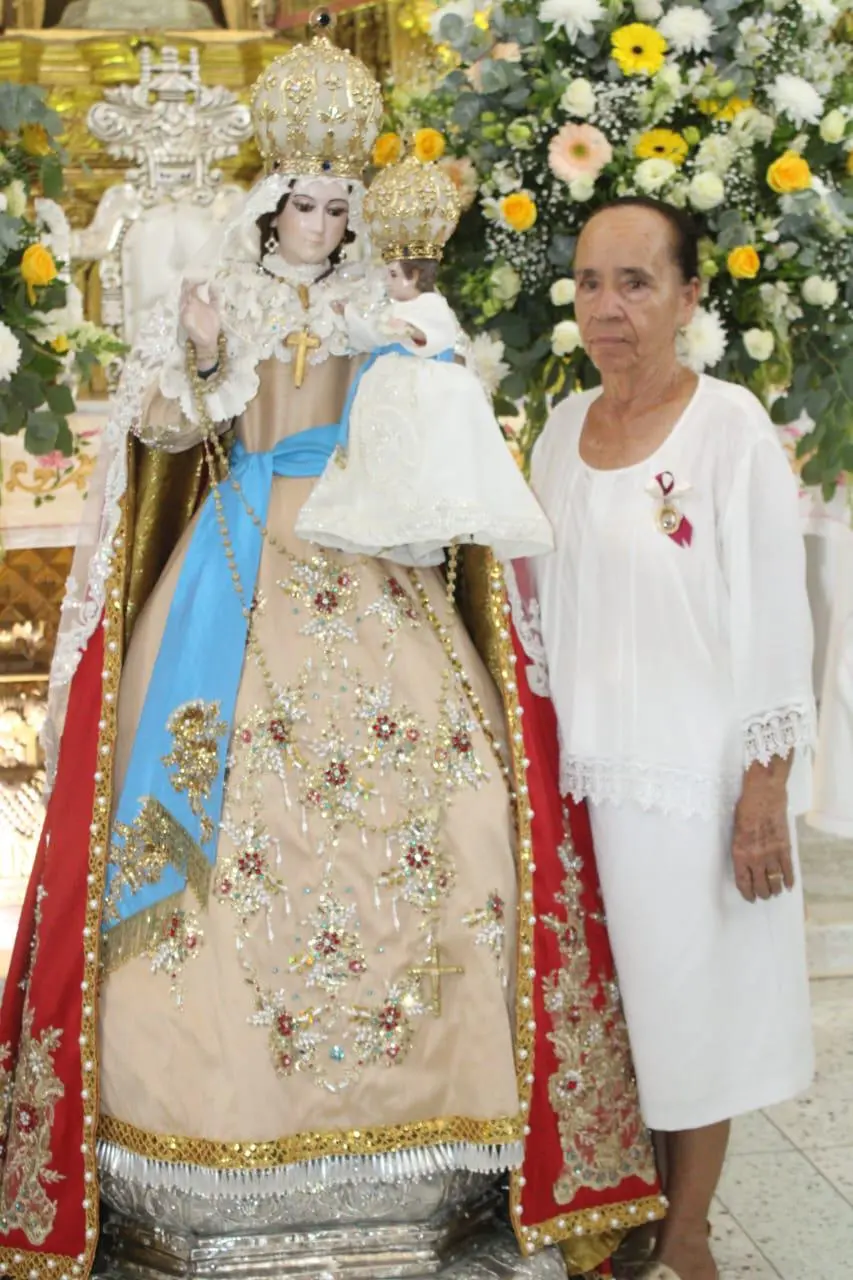 $!María del Socorro ‘Coyo’, una vida consagrada a servir a la Virgen del Rosario como aprendió de su padre