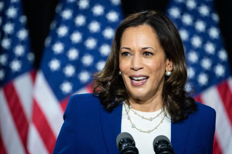 Kamala Harris visitaría México en junio